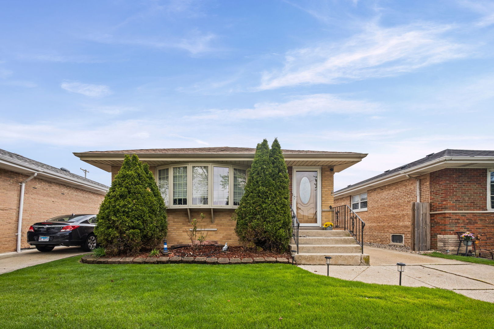 7807 S Kenneth Avenue, Chicago, IL