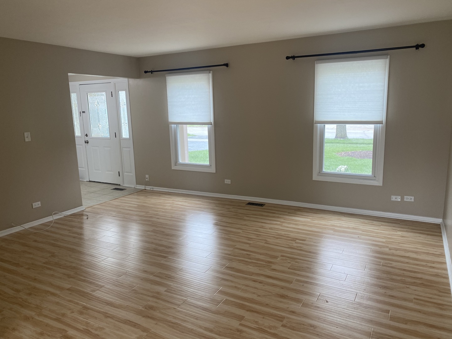 668 Niagara Drive, Bolingbrook, IL