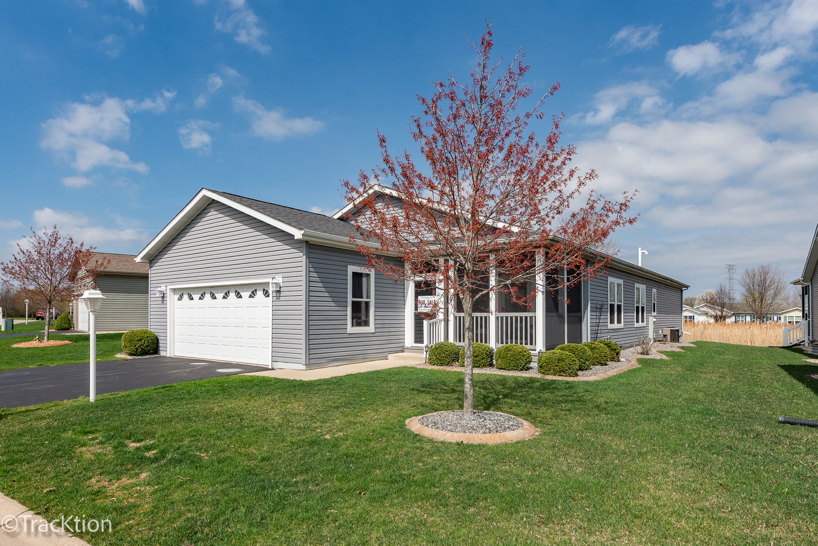 1542 Meadow View Lane, Grayslake, IL