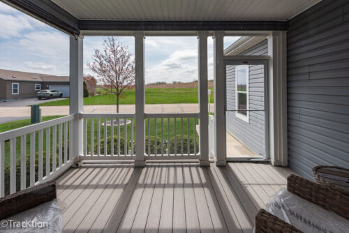 1542 Meadow View Lane, Grayslake, IL