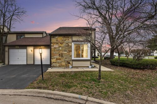 554 Alton Court, Carol Stream, IL
