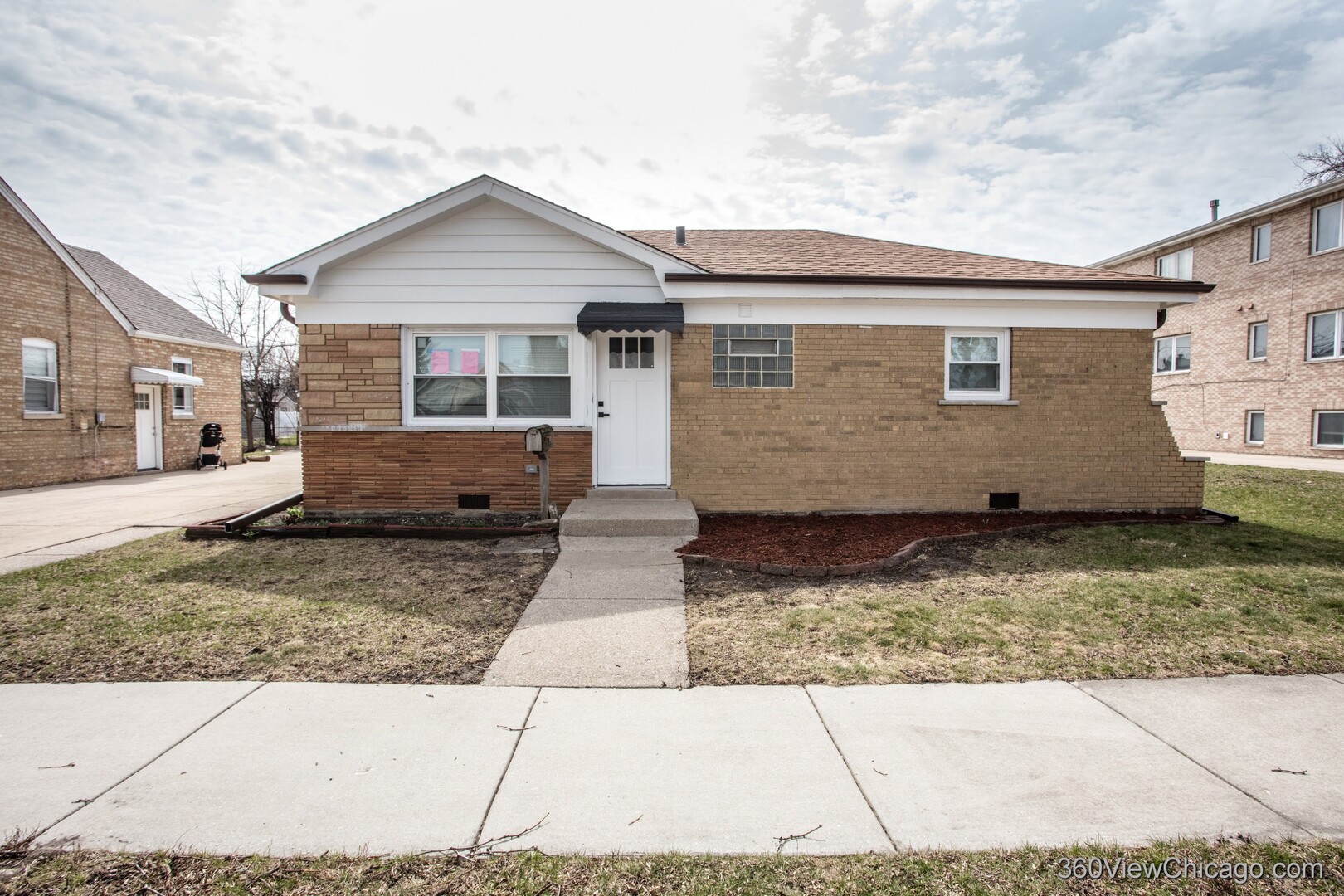 8651 44th Street, Lyons, IL