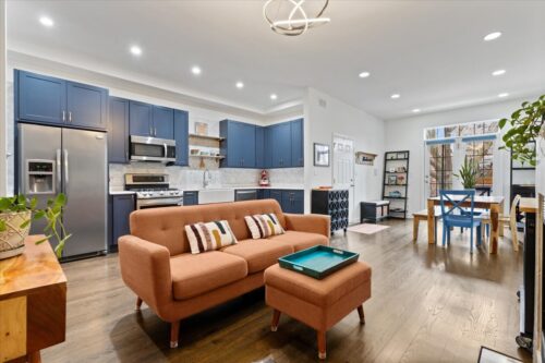 2343 N Leavitt Street #1, Chicago, IL