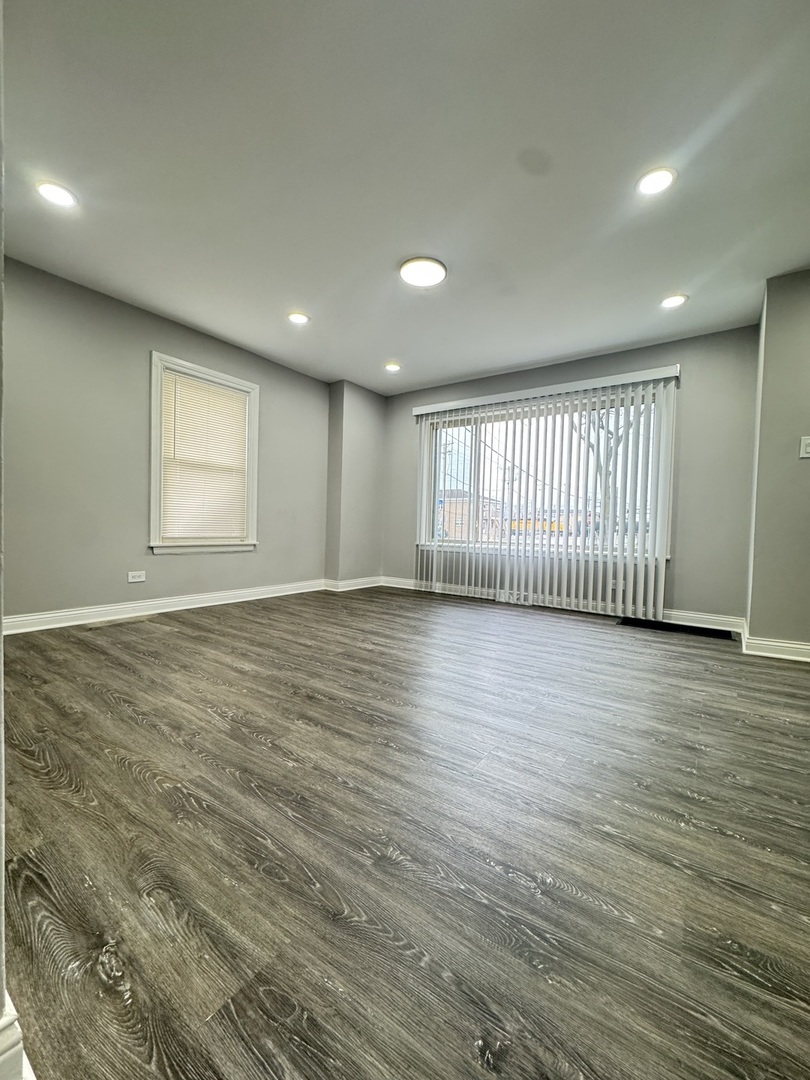 201 E 140th Place, Dolton, IL