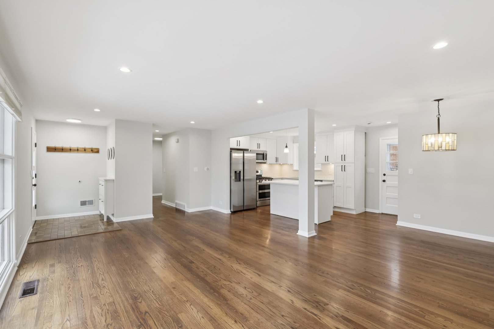 6803 N KEELER Avenue, Lincolnwood, IL