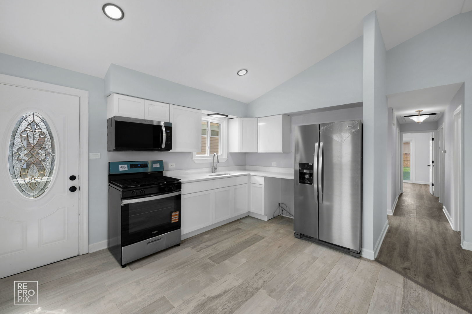 7616 S 78th Avenue, Bridgeview, IL