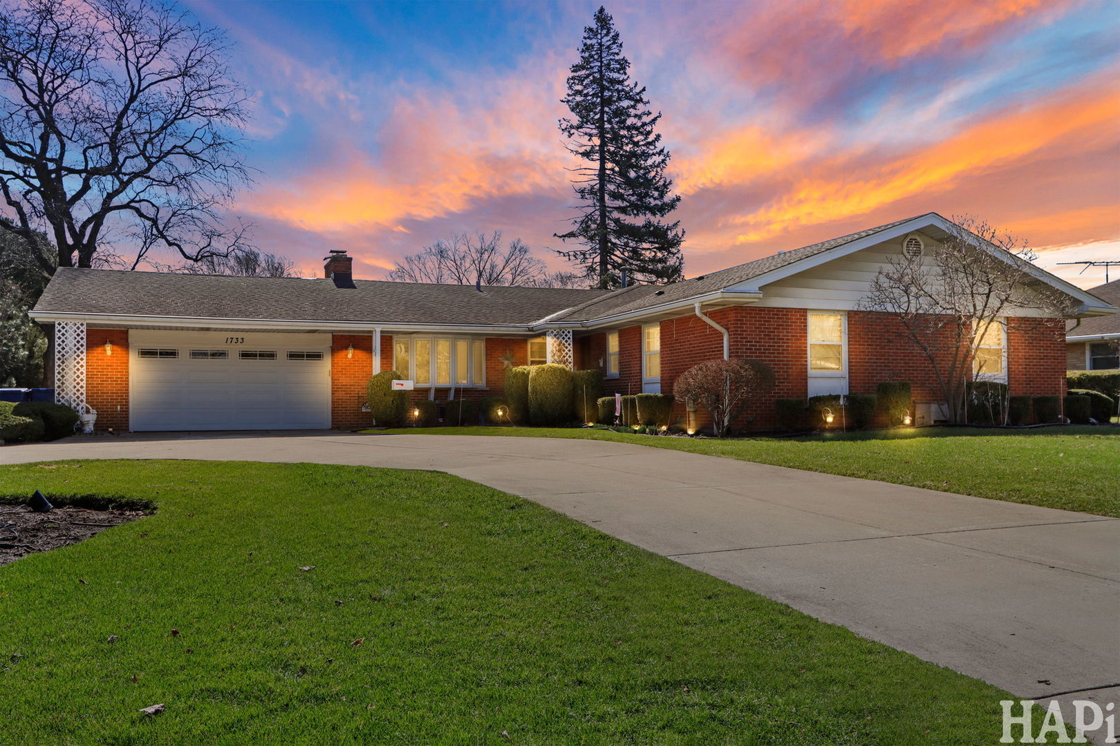 1733 Camellia Lane, Schaumburg, IL