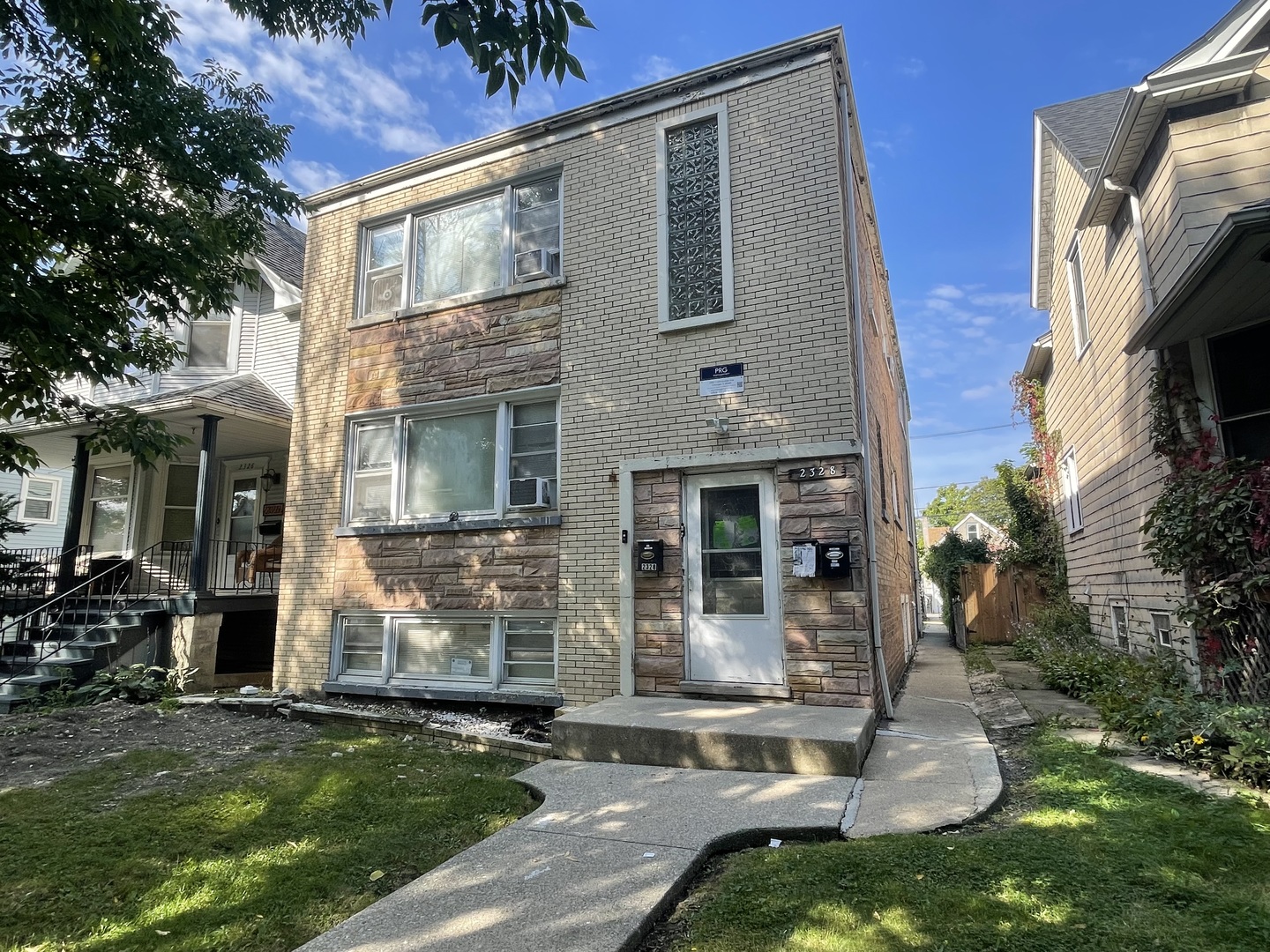2328 N Lawndale Avenue, Chicago, IL
