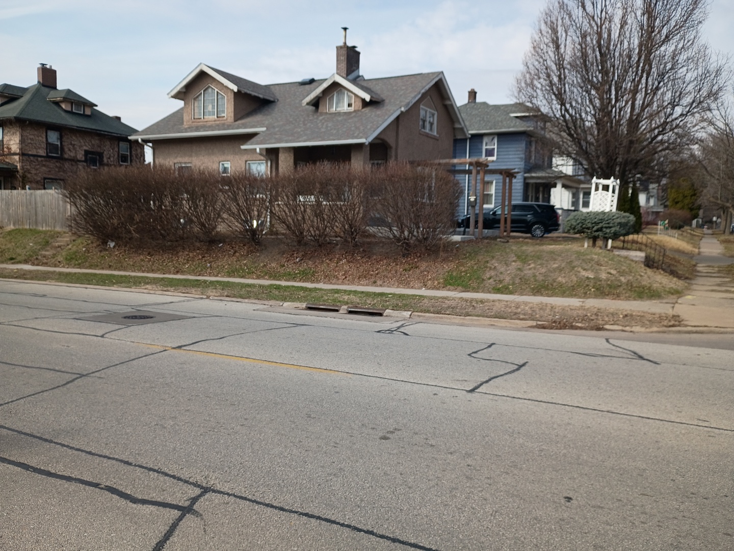 1445 10th Street, Moline, IL