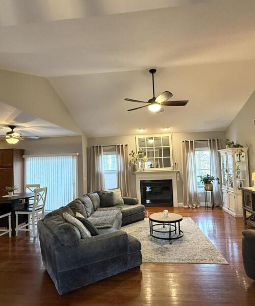 4800 Longfellow Drive, Springfield, IL