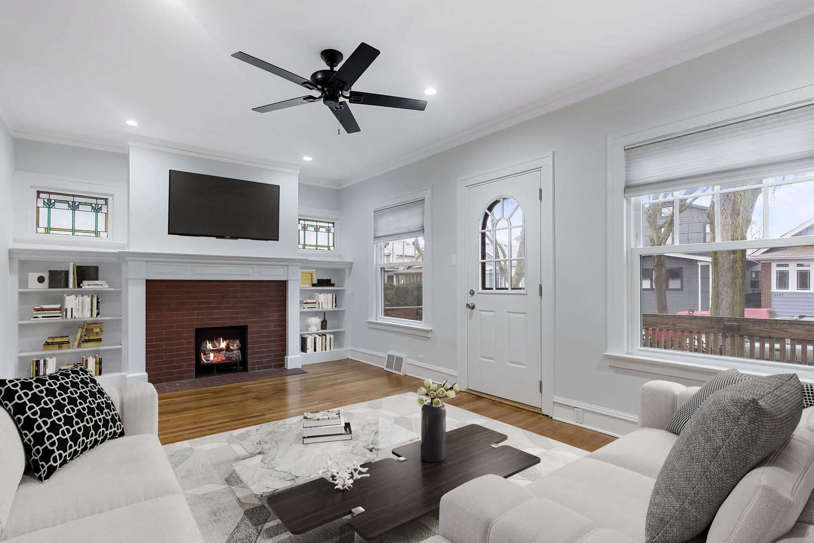 3346 W Eastwood Avenue, Chicago, IL