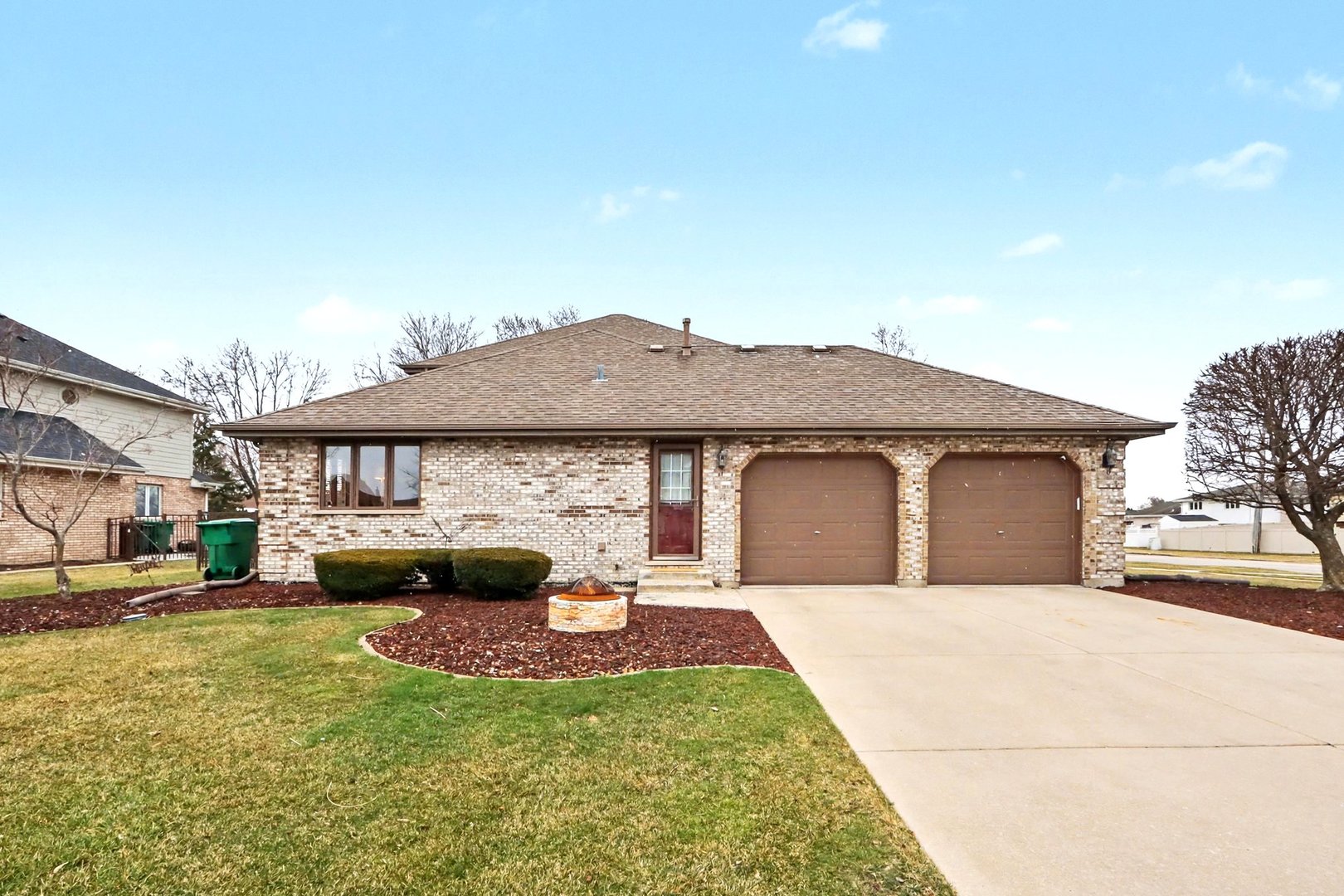 8990 W 175th Street, Tinley Park, IL