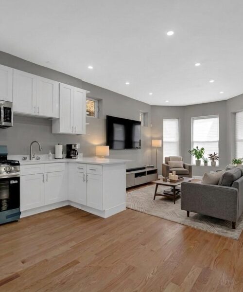 4528 W Maypole Avenue, Chicago, IL