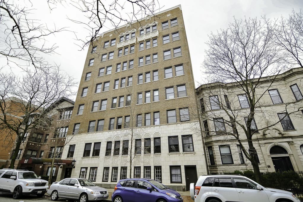 817 W Lakeside Place #705, Chicago, IL
