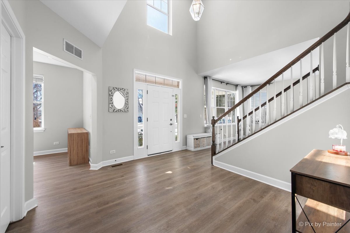 2431 Trailside Lane, Wauconda, IL