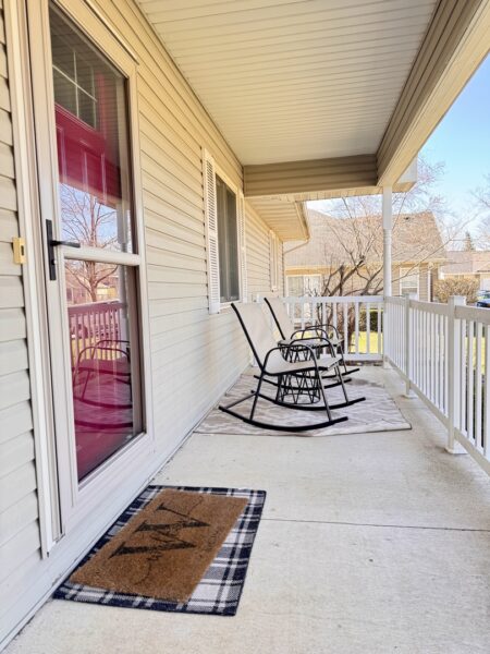 402 Woodside Place, Dixon, IL