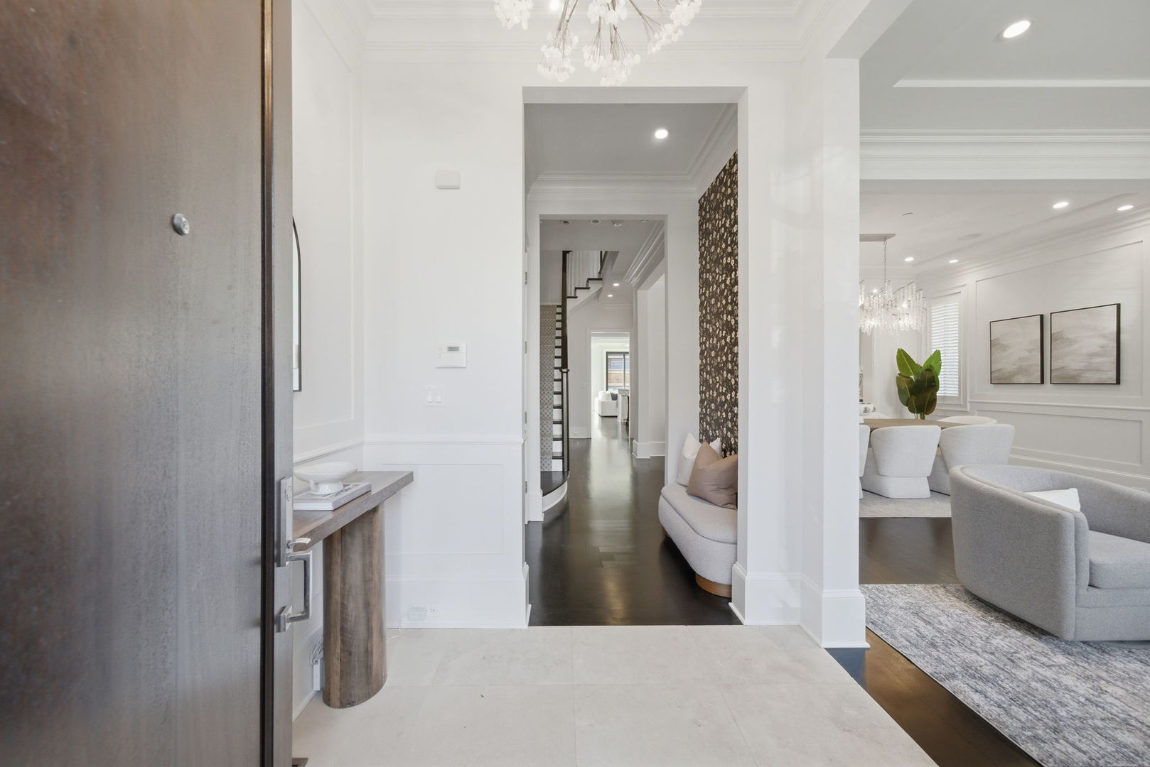 2658 N Mildred Avenue, Chicago, IL