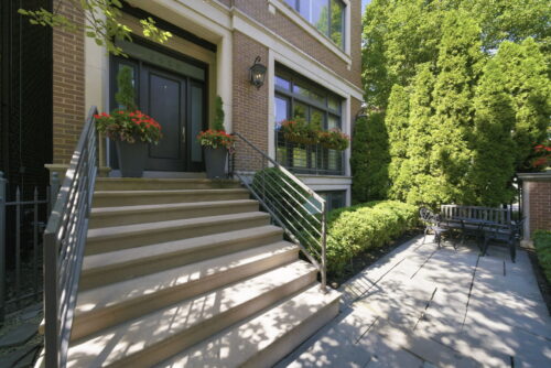 2658 N Mildred Avenue, Chicago, IL