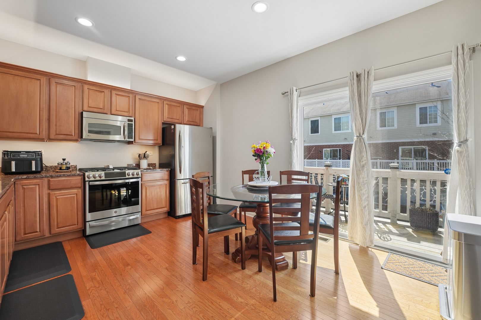 112 Morgans Gate Drive, Wood Dale, IL