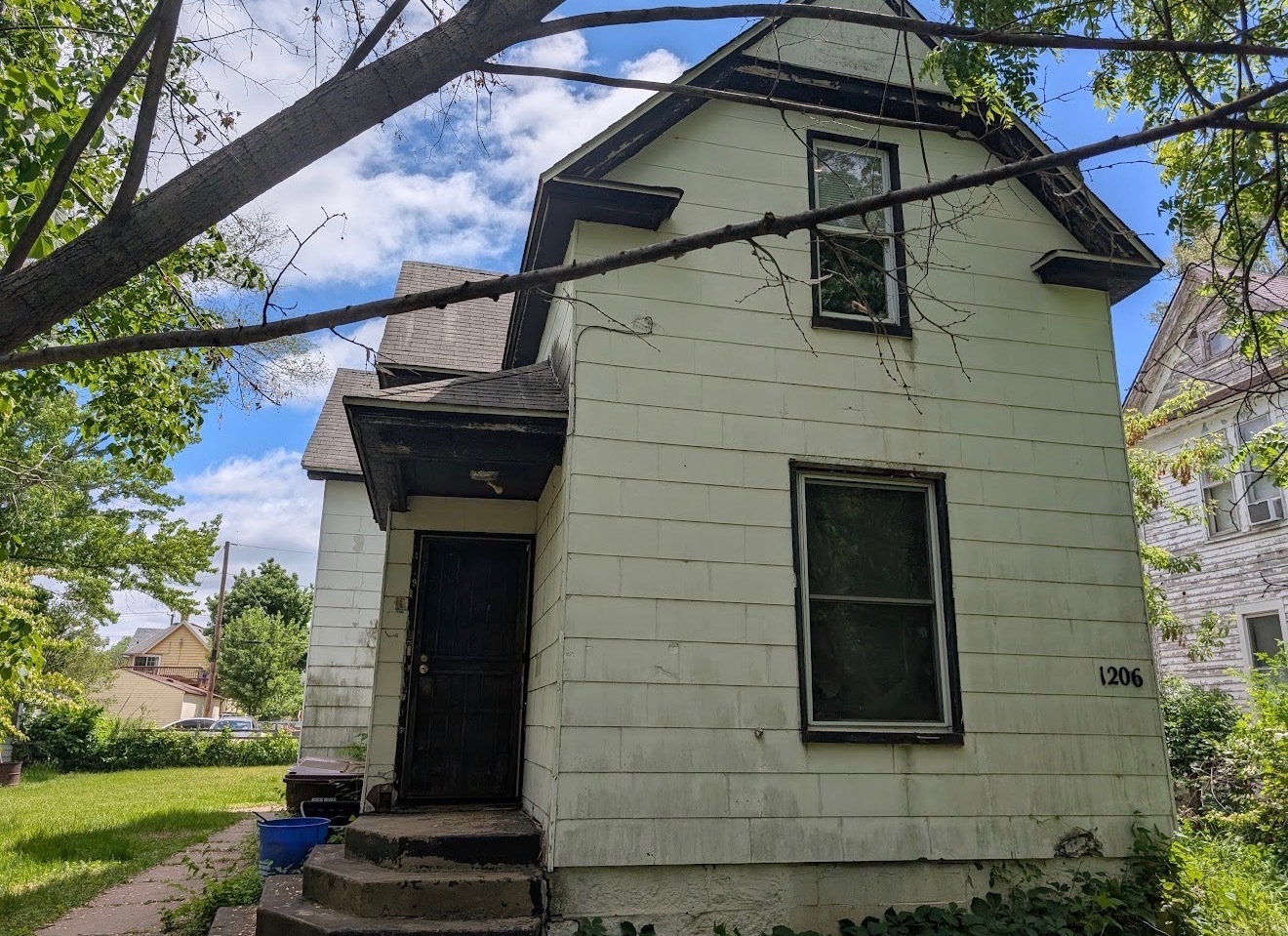 1206 S 5th Street, Rockford, IL