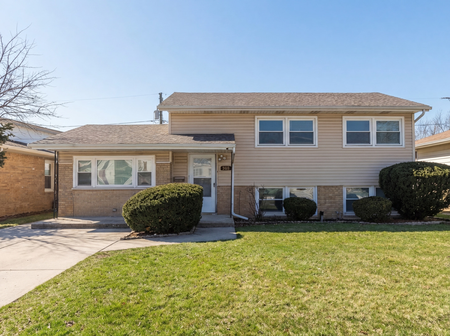 382 Chappel Avenue, Calumet City, IL