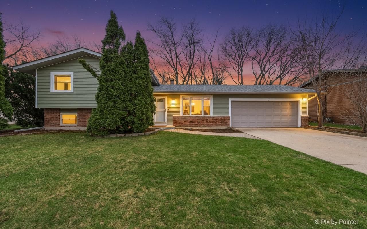 765 Dartmoor Drive, Crystal Lake, IL