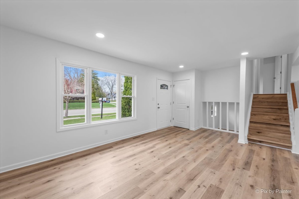 765 Dartmoor Drive, Crystal Lake, IL