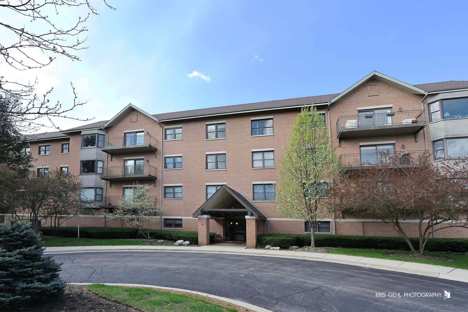 20 Trafalgar Square #304, Lincolnshire, IL