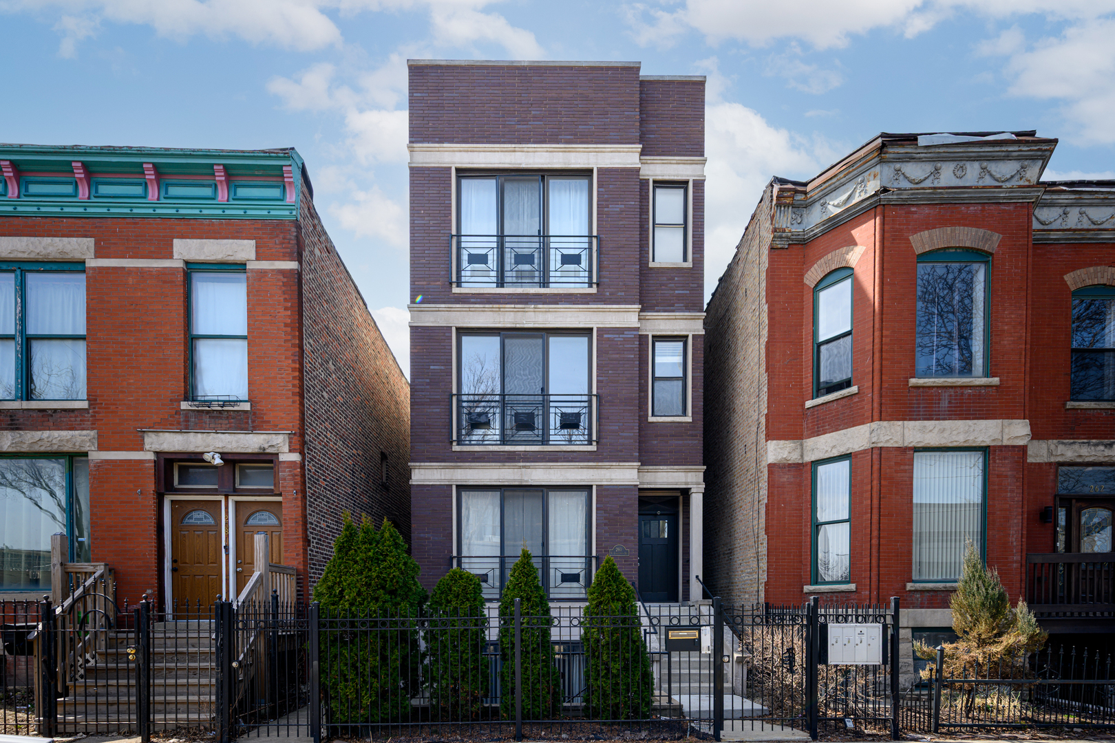 260 N California Avenue #2, Chicago, IL