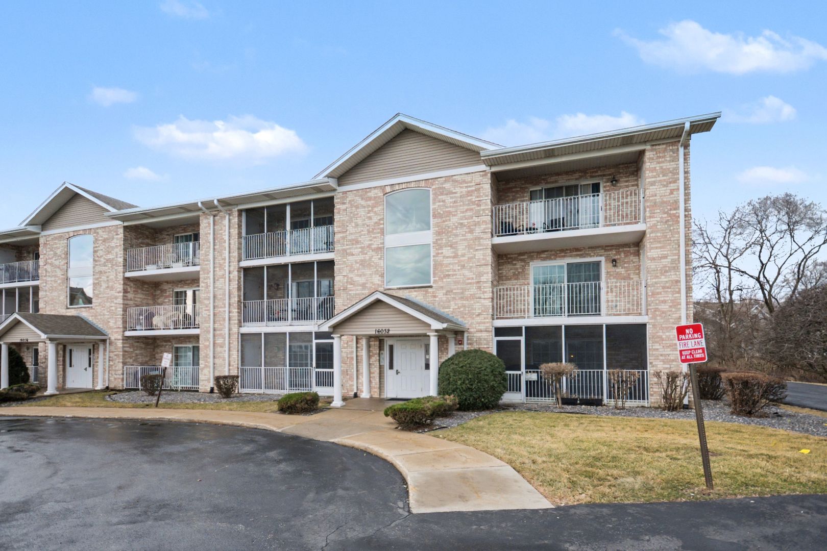 16032 Crystal Creek Drive #2B, Orland Park, IL
