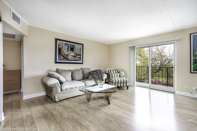 3222 Sanders Road #3D, Northbrook, IL