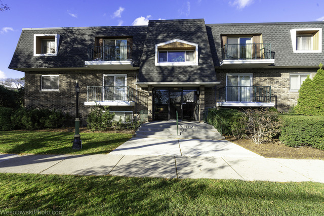 3222 Sanders Road #3D, Northbrook, IL