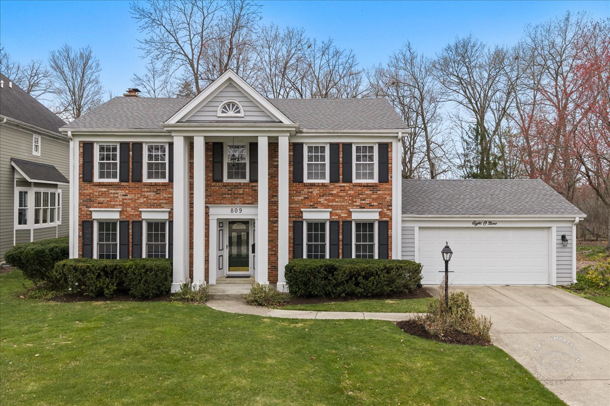 809 Heatherton Drive, Naperville, IL
