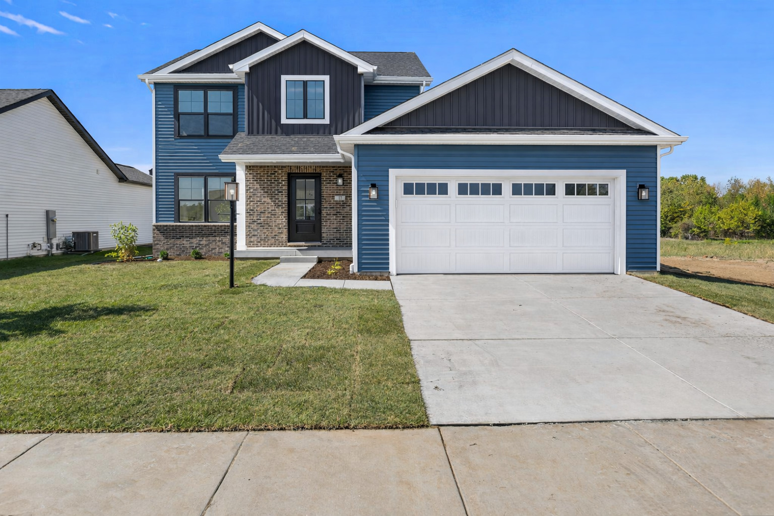 22 Meadow Drive, Monticello, IL