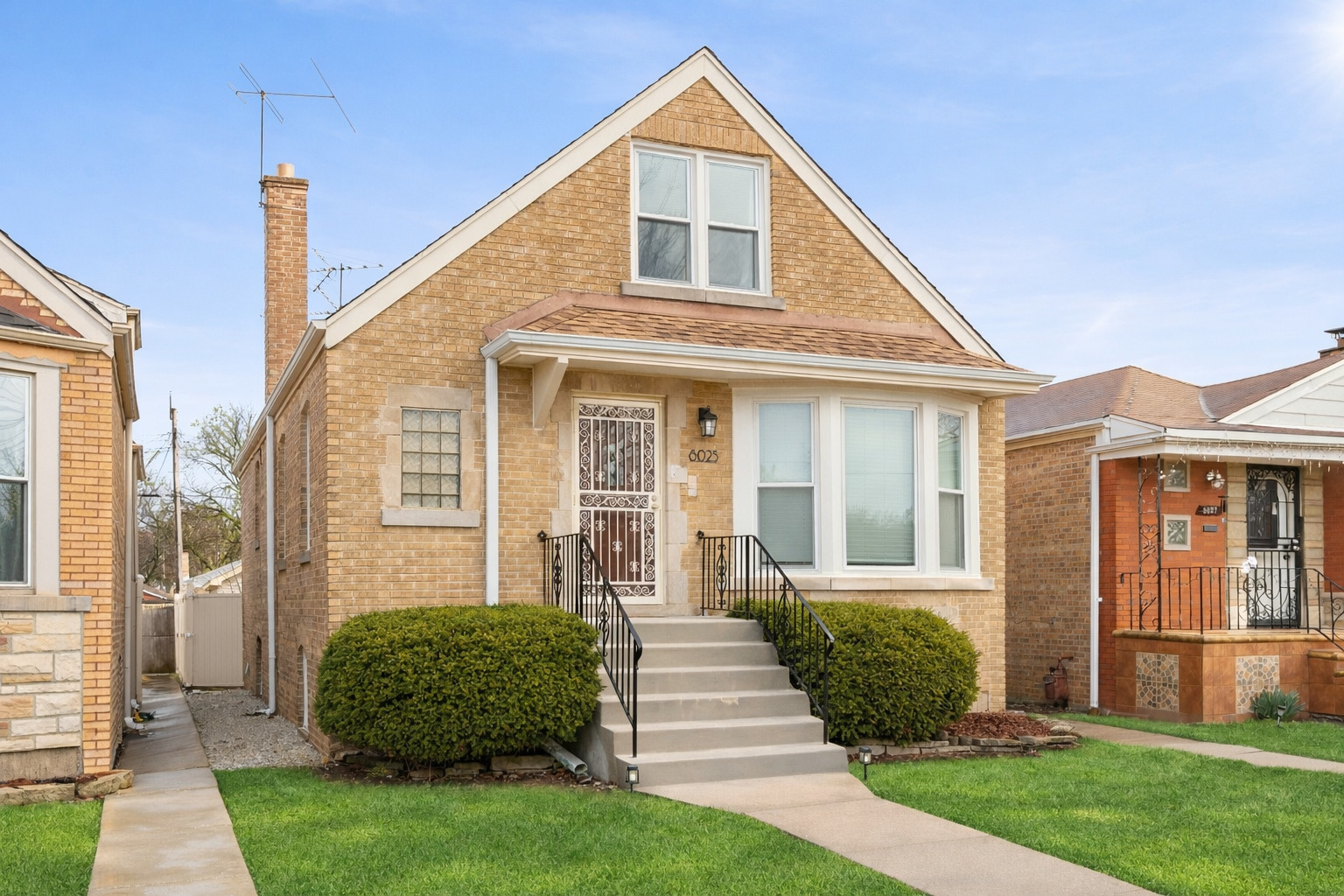 8025 S Mozart Street, Chicago, IL