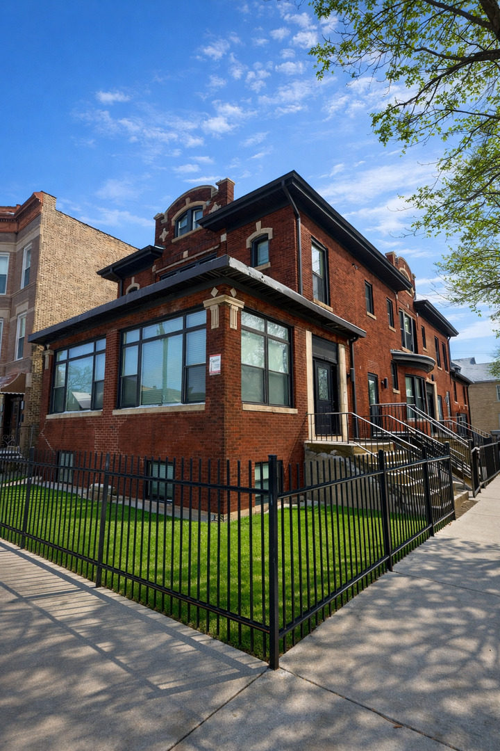 2325 S California Avenue, Chicago, IL