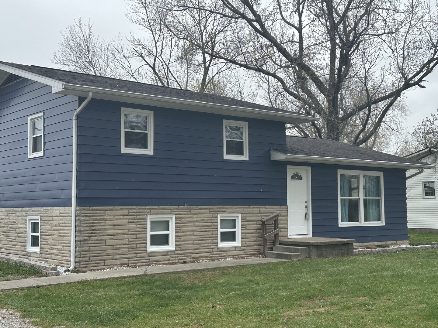 12945 Bowling Alley Road, Benton, IL
