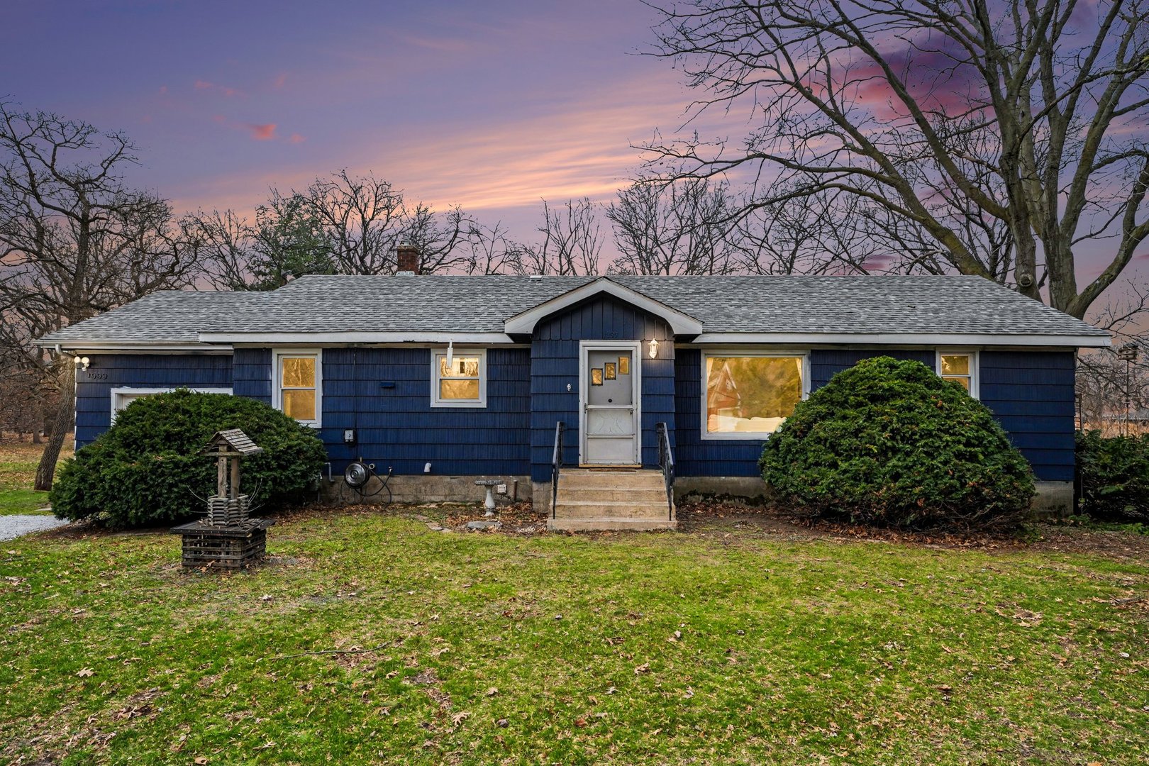 1999 Indiana Avenue, Lansing, IL