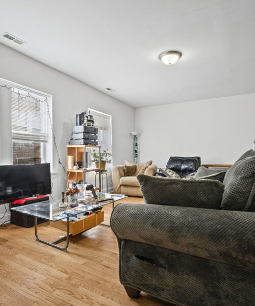 6319 N Sacramento Avenue #3E, Chicago, IL