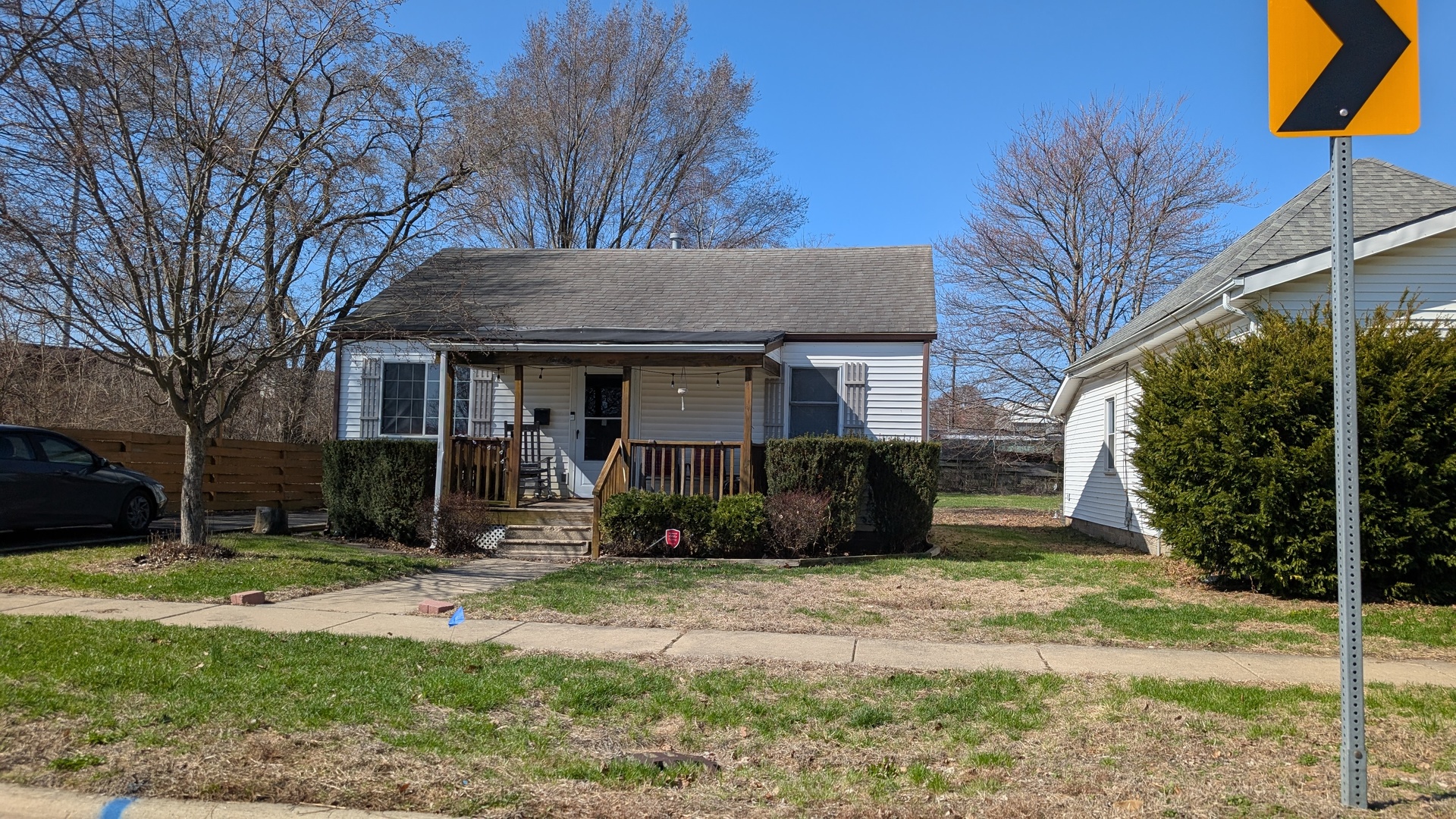 911 N Elm Street, Champaign, IL