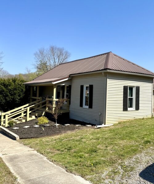 56 May Avenue, Buncombe, IL