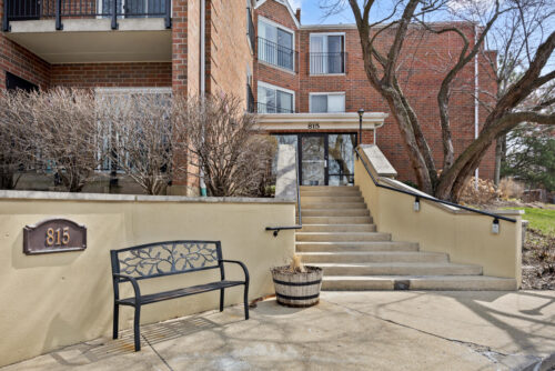 815 Leicester Road #114A, Elk Grove Village, IL