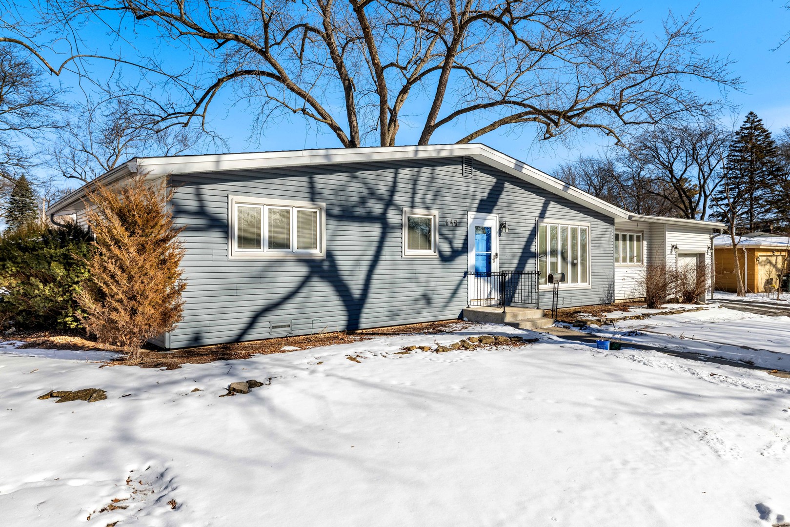 648 E Lincoln Street, Palatine, IL