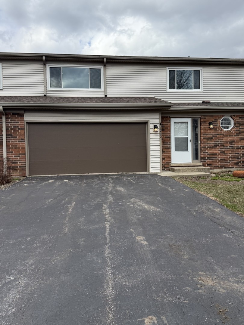 1260 Briarwood Lane #58, Libertyville, IL