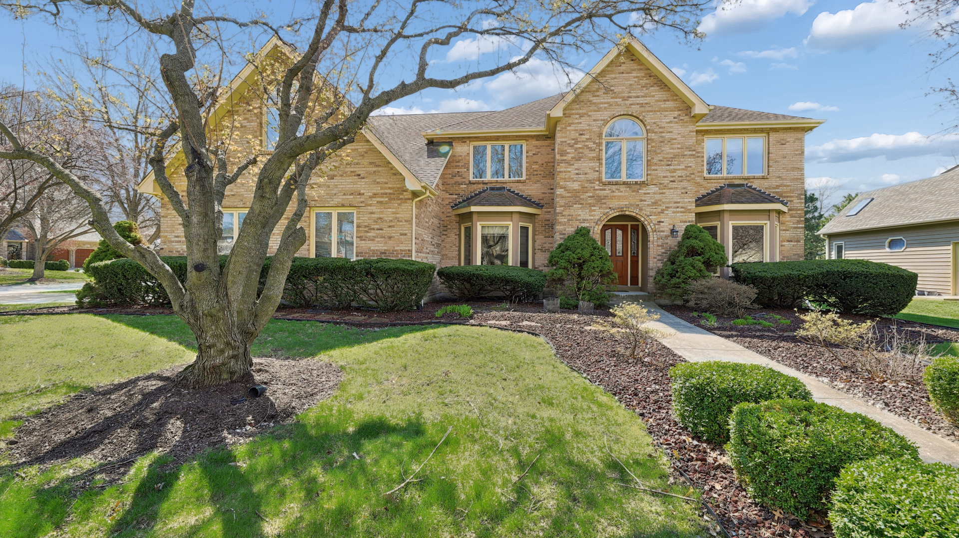 1000 Sheringham Drive, Naperville, IL
