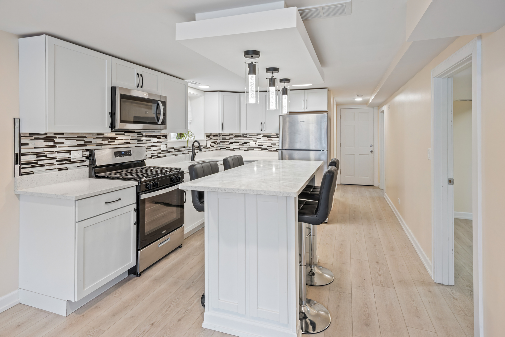 5219 W Deming Place #G, Chicago, IL