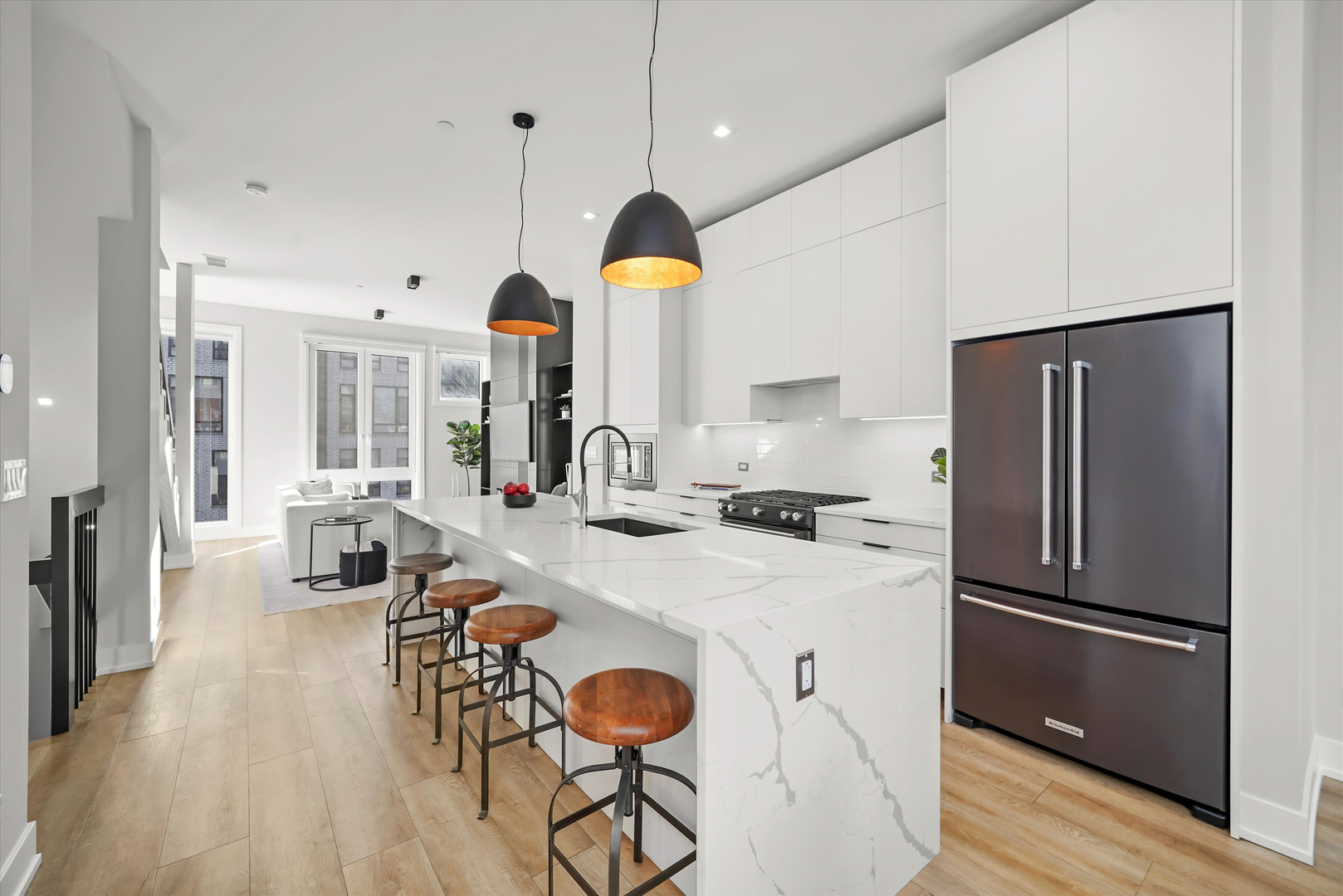 4202 W Belmont Avenue, Chicago, IL