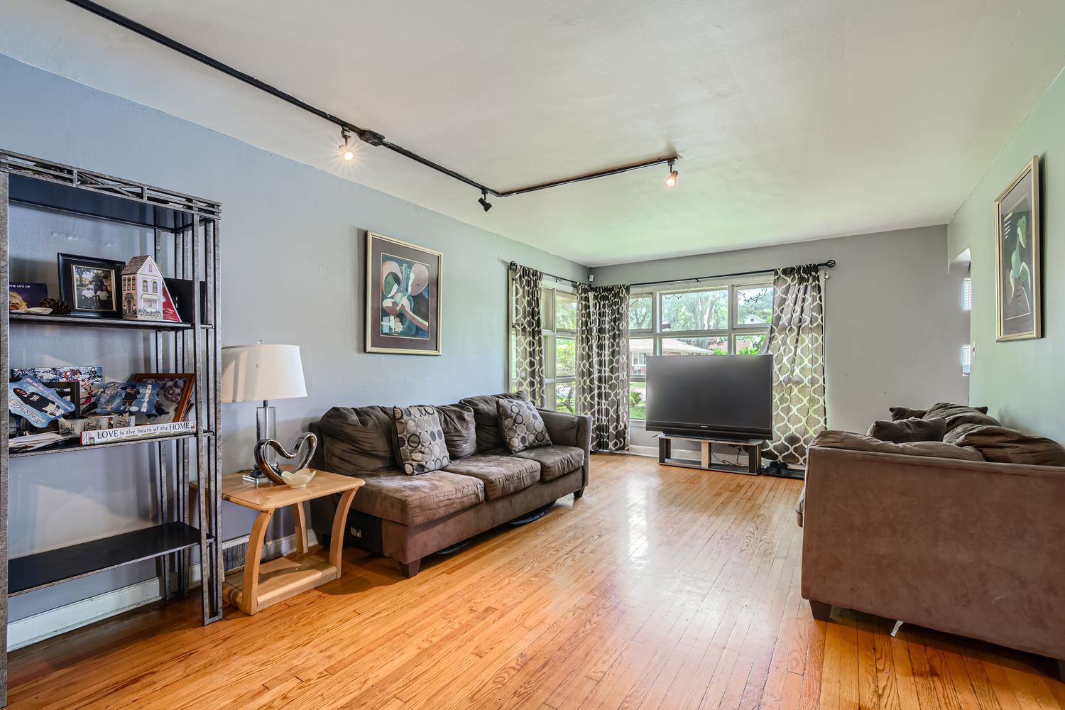 8856 S Washtenaw Avenue, Evergreen Park, IL