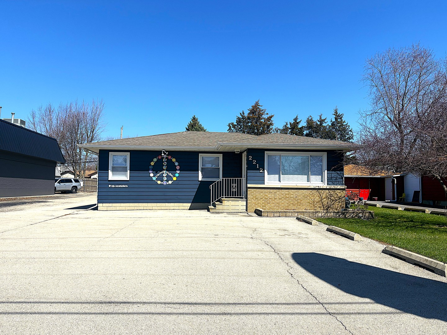 2212 Plainfield Road, Crest Hill, IL