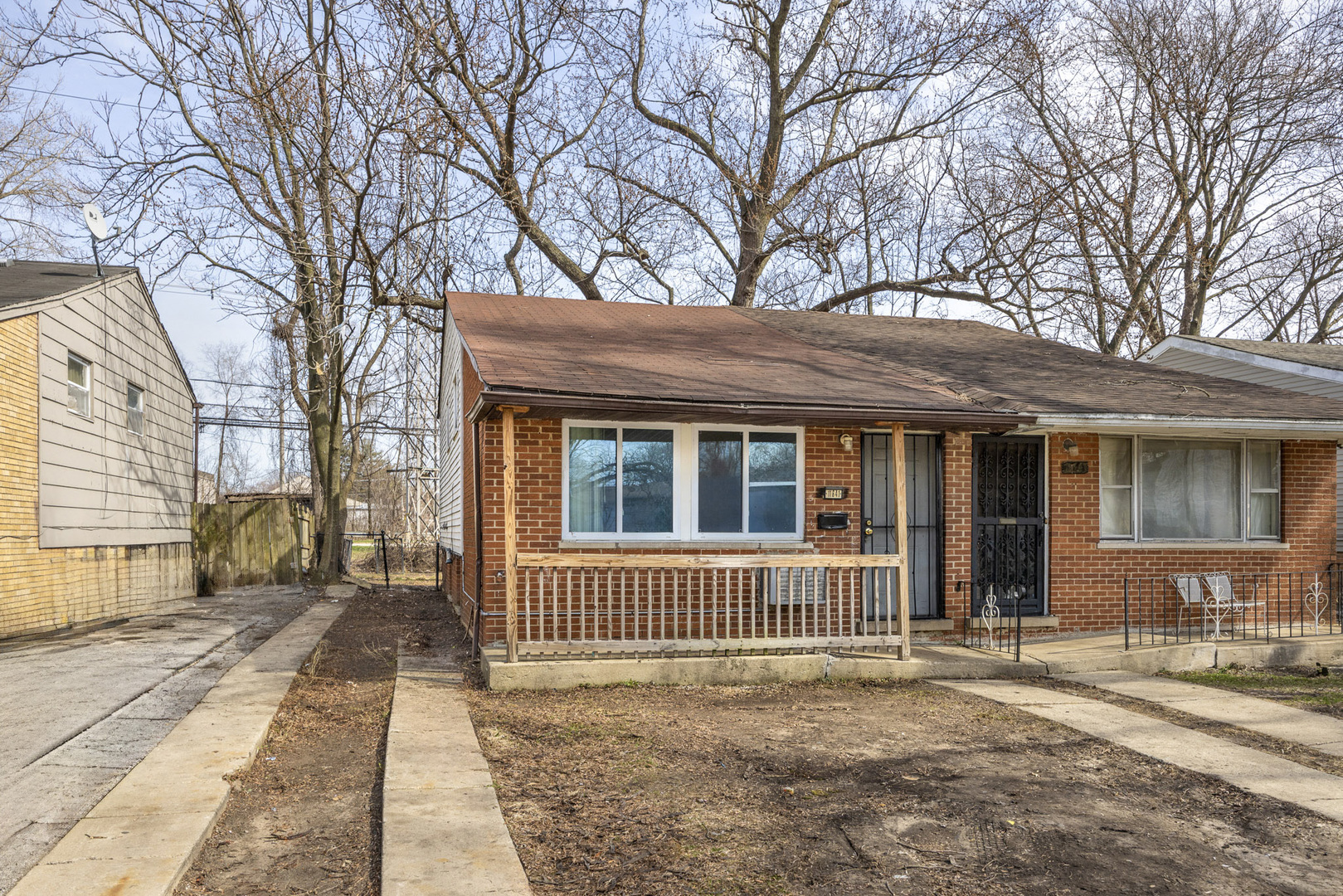 11641 S Peoria Street, Chicago, IL